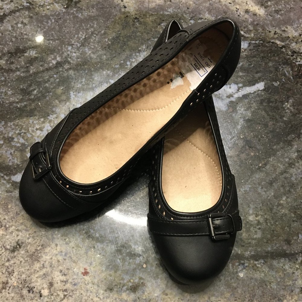 Whitemt. Black Slip-On Shoe - Size 10 W
